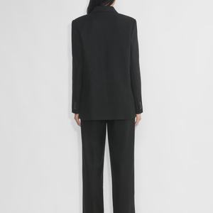 Blazer à col en V formel léger et personnalisable pour femme à double boutonnage avec décoration de boutons et poches tissées - Product Image 5