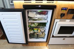 Refrigerador/Congelador de Plástico para RV de 76L con Bisagra Reversible de Apertura Completa de 180°, Apilable, para <span class=keywords><strong>Camper</strong></span> Van, 12V-24V - Product Image 5