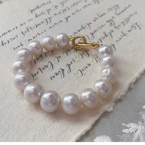 Pulsera de Perlas Barrocas Naturales con Textura de Bombilla Edison Grande, Efecto Arrugado, Belleza Deslumbrante - Product Image 2