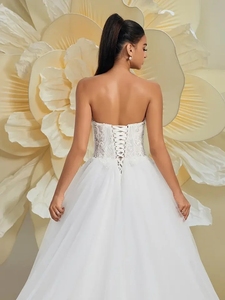 Vestido <span class=keywords><strong>de</strong></span> <span class=keywords><strong>Novia</strong></span> Personalizado 2025, Último Modelo, Blanco, Romántico, Elegante, con Encaje, Diseño <span class=keywords><strong>de</strong></span> Tirantes en la Espalda - Product Image 4