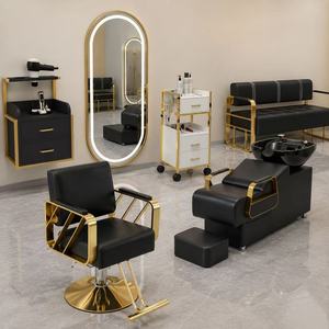 Ensemble de chaises de coiffeur modernes très demandées, mobilier de barbier en verre et métal avec miroir LED, chariot et lit de lavage pour salon de coiffure - Product Image 3