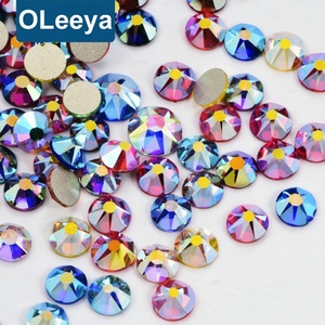 Cristales de Alta Calidad 2088, 16 Facetas (8 Grandes y 8 Pequeñas), Parte Posterior Plana, Sin Fijación en Caliente, para Vestidos de Novia - Product Image 1