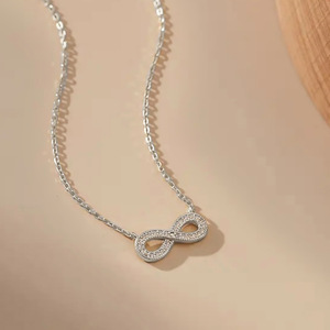 Collana con Ciondolo ad Anello di Möbius per Donne, Gioiello di Moda con Micro Pavé per Uso Quotidiano - Product Image 6