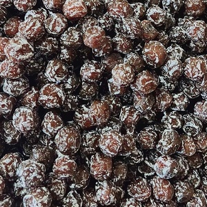 Prugne Nere Candite Dolci e Aspre, Frutta Essiccata Morbida, Snack Tradizionali Cinesi, Prugne Scure Affumicate Senza Zolfo, Fructus Mume - Product Image 3