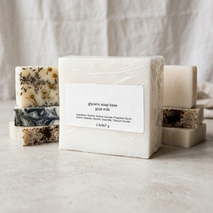 Base de Savon au Lait de Chèvre Naturel Sans Détergent Doux Nourrissant Matière Première pour Savon Artisanal Soin de la Peau Vente en Gros - Product Image 1