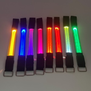 Brazalete Luminoso de Tela con Luz LED para Correr, Brazalete Reflectante de Seguridad para Correr de Noche, para Navidad, Pascua, Halloween - Product Image 4