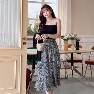 Camiseta sin mangas Runqi N8628 para mujer, talla grande, color gris y negro, sin costuras, espalda descubierta, tejido de punto, alta elasticidad - Product Image 1