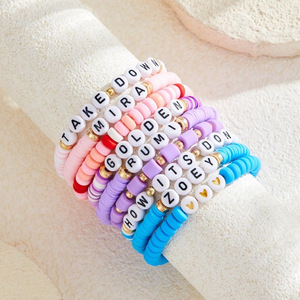 2024 Großhandel Maßgefertigte Polymer-Tonperlen Armband Schmuck Personalisiertes Namens-Buchstaben-Freundschaftsarmband für Frauen - Product Image 1