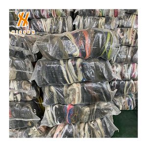 ผู้จำหน่าย<span class=keywords><strong>รองเท้า</strong></span>มือสอง เกรด B <span class=keywords><strong>รองเท้า</strong></span>มือสองสำหรับผู้ชาย ผู้หญิง <span class=keywords><strong>รองเท้า</strong></span>มือสองคละแบบ บรรจุเป็นเบล สำหรับอเมริกาใต้ - Product Image 1