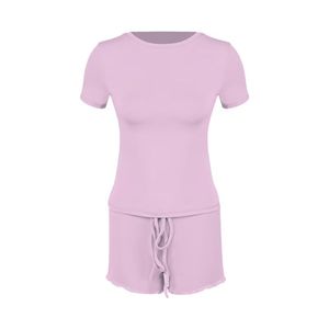 Ensemble 2 pièces sportif pour femme, collection Printemps/Été 2026 : T-shirt à manches courtes et col rond & Short moulant en polyester - Product Image 6