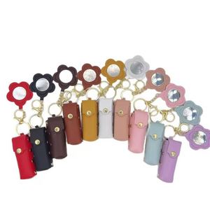 Porte-clés personnalisé avec logo, mini miroir cœur en PU, pour rouge à lèvres et brillant à lèvres de luxe - Product Image 1