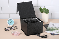 Boîte cadeau magnétique personnalisable avec impression dorée et offset, carton durable pour mariage et bijoux, recyclable