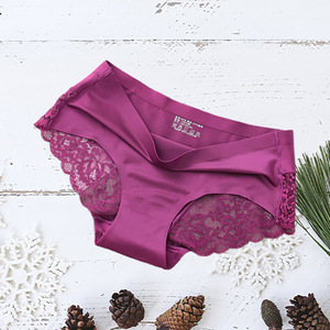 Pantalon triangle léger et insensé Taille moyenne Dentelle sans trace Coton Entrejambe Respiration antibactérienne Culotte de levage des fesses - Product Image 2