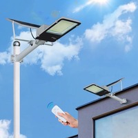 Système d'éclairage routier hybride éolien-solaire LED IP65 alimenté en courant alternatif/continu avec double alimentation solaire et éolienne