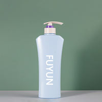 Fuyun Bouteille de shampoing PET bleu mat de luxe 550ml avec pompe à lotion verte Bouteille de lotion cosmétique personnalisée pour blush