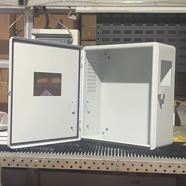 Outdoor Waterproof IP65 Electrical Custom Cabinets Steel Enclosure Steel Power Distribution Box with Breaker Circuit
