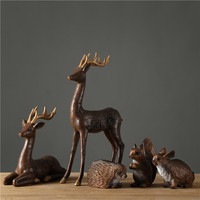 Vente en gros d'accessoires de décoration intérieure nordiques, statues d'animaux en résine, décorations de table, ornements nordiques, décoration intérieure