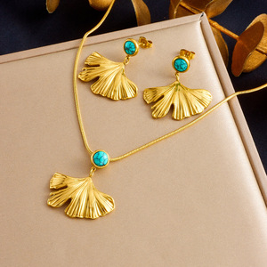 Chinese Style Gold Plated Ginkgo Pendant Earring Necklace Set For Women Everyday Wear Geometric Fan Shape Jewelry Set - Product Image 2