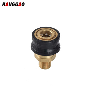 Connecteur femelle en laiton fileté 1/4 po avec manchon noir pour machine de nettoyage et d'irrigation de jardin - Product Image 5