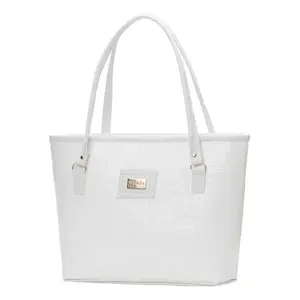 Bolso Tote de Cuero Genuino para Mujer Fana Abisai M3788 Blanco para Uso Diario de Verano - Product Image 3