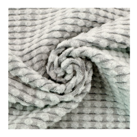 Vêtement en relief personnalisable Design en relief 100% polyester Fournisseur de tissu textile d'hiver