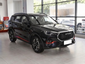 Il JETOUR X70 1.5T DCT Dream Edition 2023 a 7 Posti È un SUV di Medie Dimensioni Progettato per Famiglie. - Product Image 3