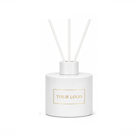 Diffuseur de parfum à bâtonnets LF, Décoration de resort, Accueil des invités, Récipient rond noir, Couvercle argenté, Bâtonnets blancs, Maison, Marque privée, OEM, ODM