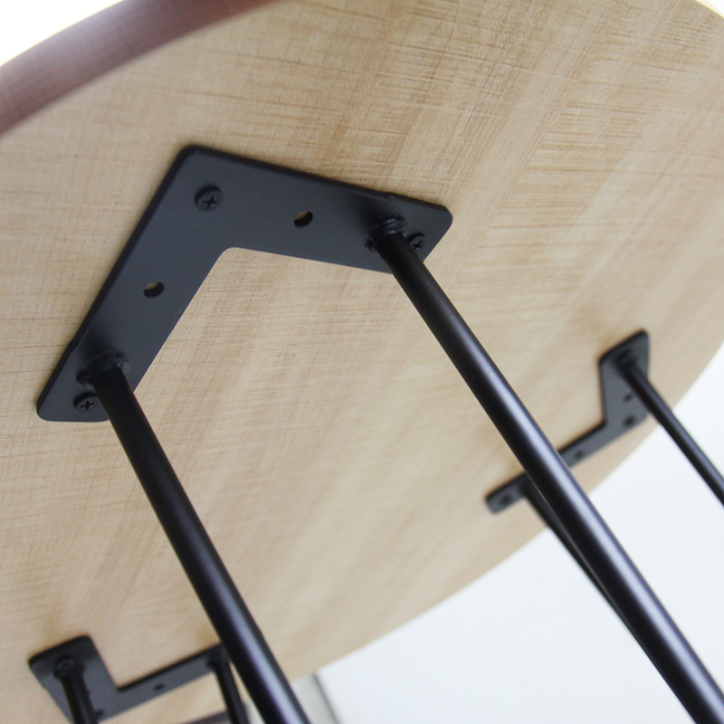 Домашний деревянный журнальный столик из эпоксидной смолы