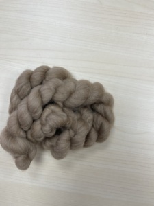 Cheveux de chameau bruns naturels Sharrefun SF de haute qualité, 100 % chameau, fibres cardées 16,0-16,5 microns, 42-44 mm, échantillon gratuit, <span class=keywords><strong>prix</strong></span> usine - Product Image 5