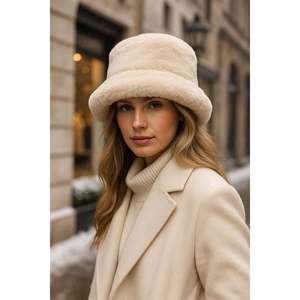 Sombrero de Pescador de Piel Sintética Beige Importado - Sombrero de Invierno de Moda Premium - Accesorio de Color Beige Vibrante Spk1102-1 - Beige - Product Image 2