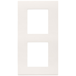แผ่นผนังสีขาวแนวตั้ง 4M 2+2 ขนาดยาว 9.5 นิ้ว สูง 0.9 นิ้ว - Product Image 1