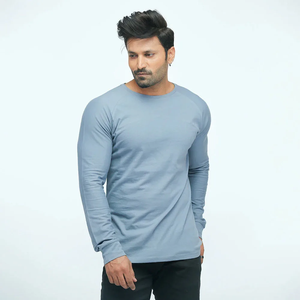 T-shirts à col roulé de haute qualité, à séchage rapide, très vendus, surdimensionnés, à manches longues, couleur noire unie, respirants, formels pour hommes - Product Image 1