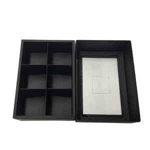 Boîte en papier rigide recyclable avec lamination mate noire personnalisée, grande boîte cadeau pour boules <span class=keywords><strong>de</strong></span> Noël avec couvercle et fenêtre en PVC - Product Image 5