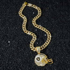Nouveau Collier Pendentif en Alliage Style Hip Hop Personnalisé Casque d'Équipe de Rugby Plaqué Or et Argent pour Hommes Bijoux en Gros - Product Image 4