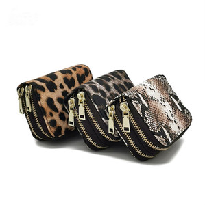 Portefeuille Léopard/Serpent/Croc pour femmes Porte-cartes de crédit avec blocage RFID Fermeture à glissière Style tendance LOGO personnalisé - Product Image 6