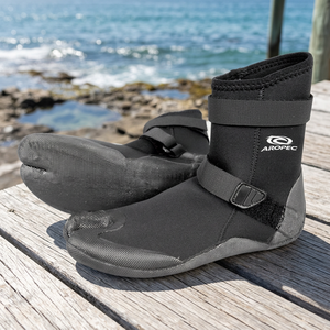 Aropec Surfing Split-Toe Boot Équipement et accessoires de natation et de plongée Modèle SF-34S-BK - Product Image 3