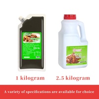 Sauce soja à saveur d'ail certifiée halal Sauce coréenne salée et sucrée pour poulet frit dans un sac d'emballage