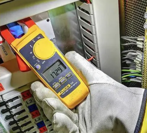 MT-325 Probador Digital de Corriente CA/CC, Voltaje, Resistencia y Continuidad de 400A, 600V, Herramienta para Electricistas Industriales - Product Image 4