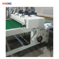 Machine automatique de peinture par pulvérisation de surface de meubles de cadre de porte d'armoire de plancher en bois de CNC