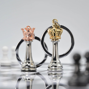 工厂定制棋子钥匙扣，锌合金镀金镀银登山扣钥匙圈，时尚金属包饰 - Product Image 2