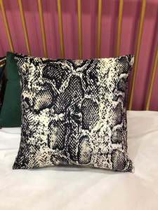 Coussin décoratif carré en velours 60x60x60, coussin avec motif de zèbre, tissu doux, décoration d'hôtel, col de voyage, coque de grossesse - Product Image 2