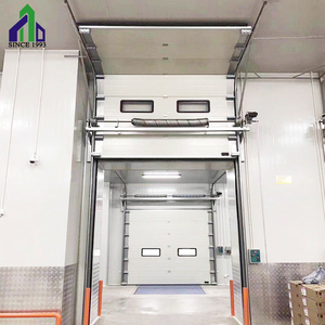 JIANDA <span class=keywords><strong>porta</strong></span> sezionale Industriale di colore bianco ad alta portanza <span class=keywords><strong>scorrevole</strong></span> <span class=keywords><strong>porta</strong></span> industriale con windows - Product Image 1