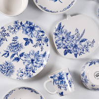 Assiette à dessert en céramique de la série bleu et blanc, motif végétal, forme irrégulière, passe au micro-ondes et au lave-vaisselle, idéale pour les fêtes et les restaurants