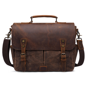 Borsa a Tracolla Vintage Personalizzata per Uomo, Impermeabile in Tela Cerata, per Laptop e Ufficio - Product Image 1