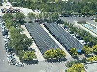 Structure de carport solaire avec conception personnalisée OEM ODM du fabricant, résistance au vent de 60 m/s et installation modulaire