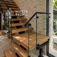 Escalier mono-à-capitainerie sur mesure de haute qualité pour l'intérieur, conçu par des professionnels et fabriqué en usine