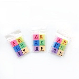 Gommes à effacer en caoutchouc de haute qualité, mini, charmantes, colorées, à large usage, 26 lettres, pour enfants - Product Image 4
