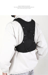 Gilet tactique imperméable en nylon pour homme, style streetwear hip-hop, avec poches de rangement fonctionnelles et sac à dos intégré - Product Image 5