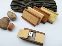 Respetuoso con el medio ambiente Diseño único 1GB-64GB Interfaz USB 2,0 Disco U de madera Nuevo Flash Chip Opciones de libro Almacenamiento Unidades flash