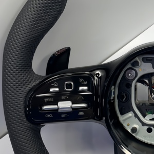 Volante de coche de personalización de Venta caliente para <span class=keywords><strong>Mercedes</strong></span> AMG a B C E GLS GLA S Class W204 C63 W172 809 volante de cuero - Product Image 2